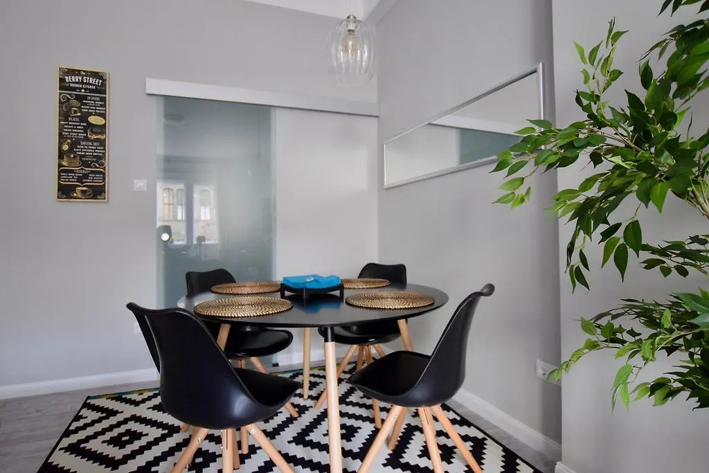 Standard Apartment By Hi5 - Fejer Gyorgy St Budapest 0*,