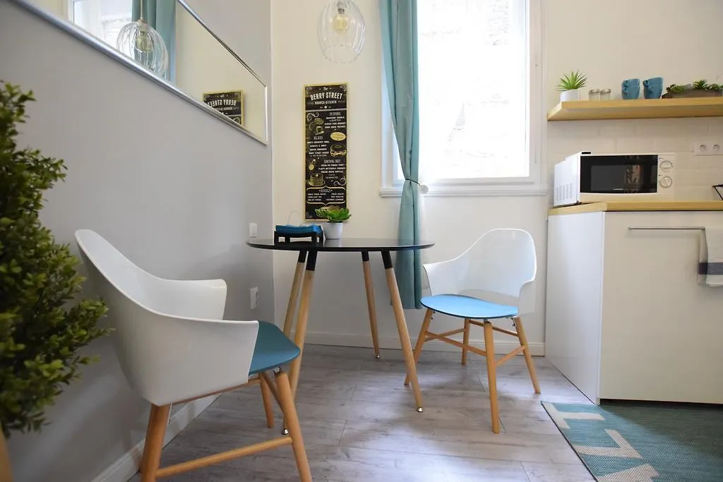 Standard Apartment By Hi5 - Fejer Gyorgy St Budapest Hungary